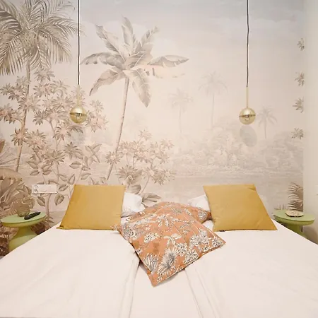 Victus Apartamenty, Compassi Daire *