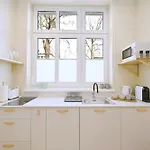 Victus Cosy Close To The In By Renters Sopot