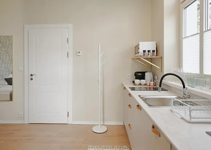 Victus Apartamenty, Compassi